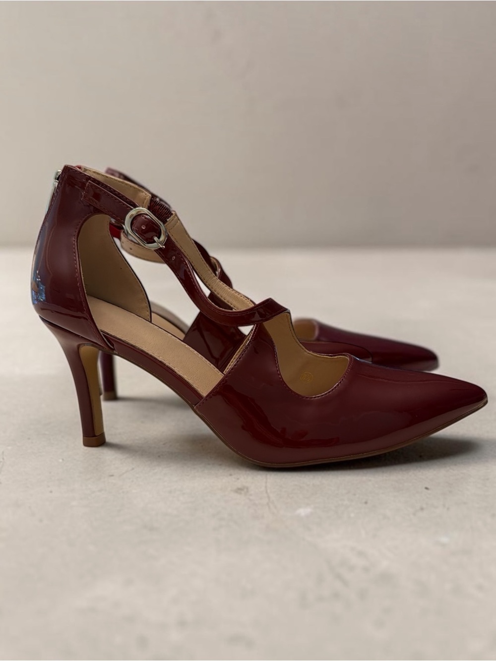 Pointed Patent Ankle-Strap Heels in Burgundy - Picture 4 of 6